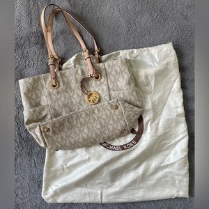 Michael Kors tote